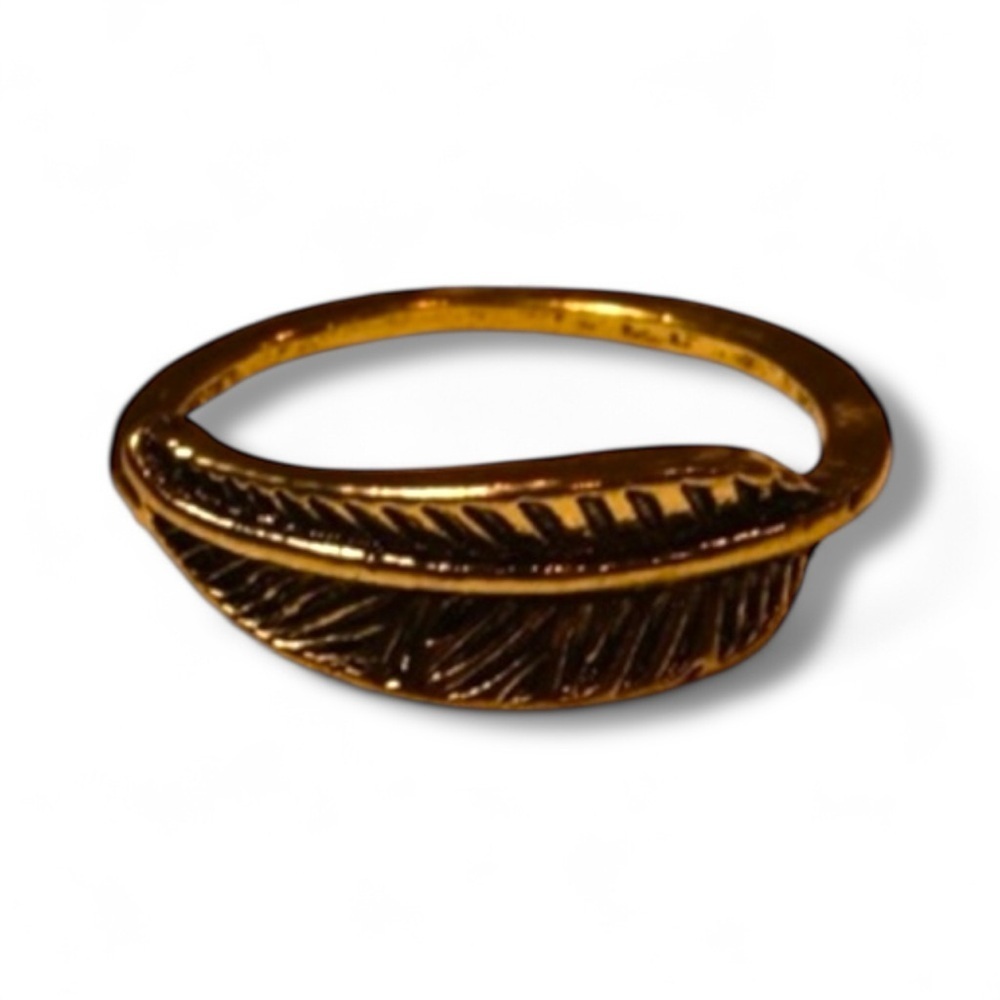 Gold Feather Ring - Picture 2 of 5